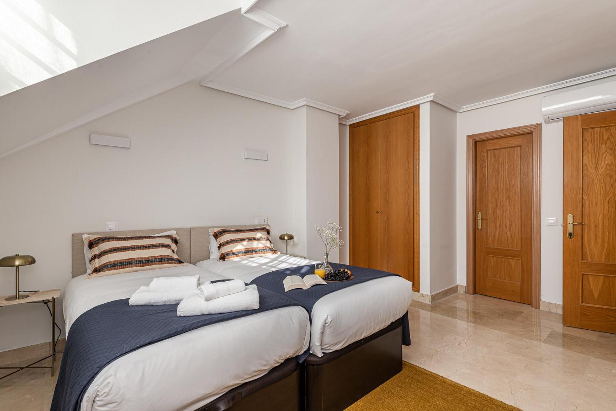Waou Gran Via Attic - Corta Duracion Apartment Madrid Exterior foto