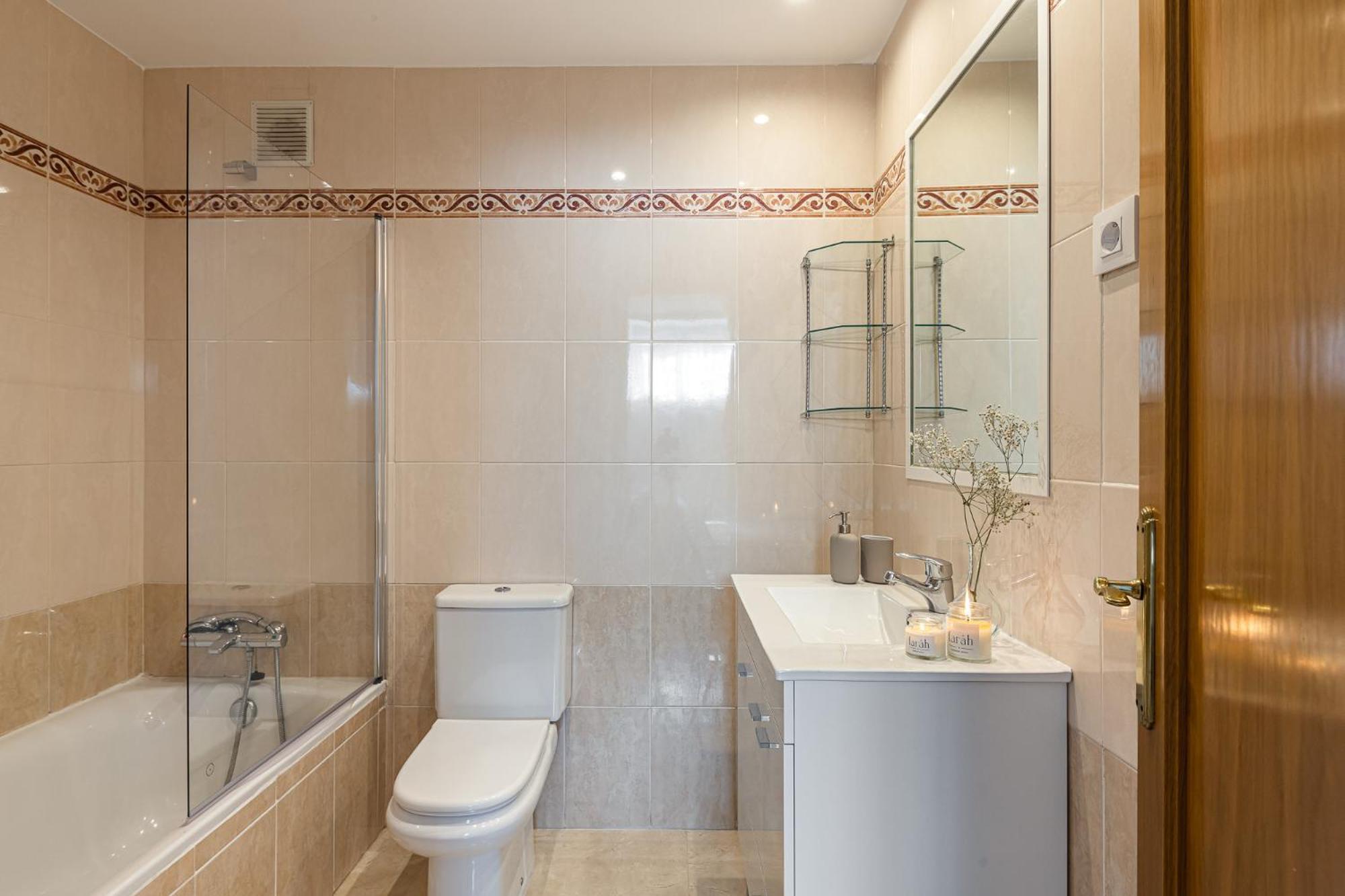 Waou Gran Via Attic - Corta Duracion Apartment Madrid Exterior foto
